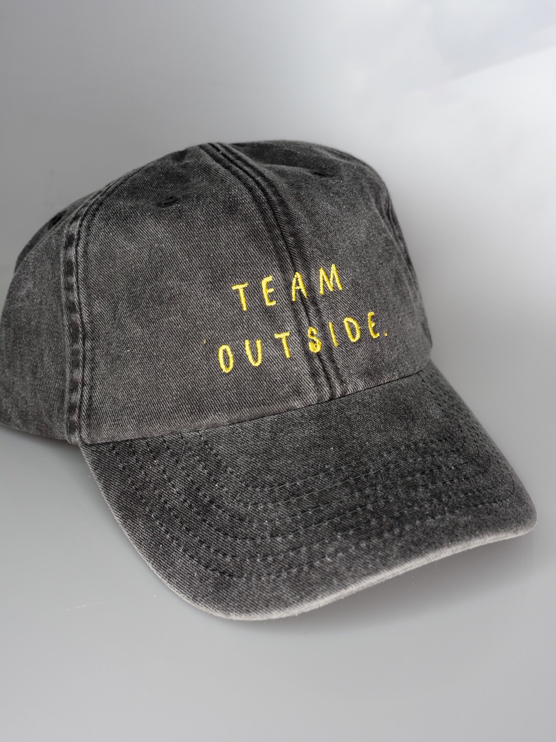 Vintage Cap ,, team outside“ black