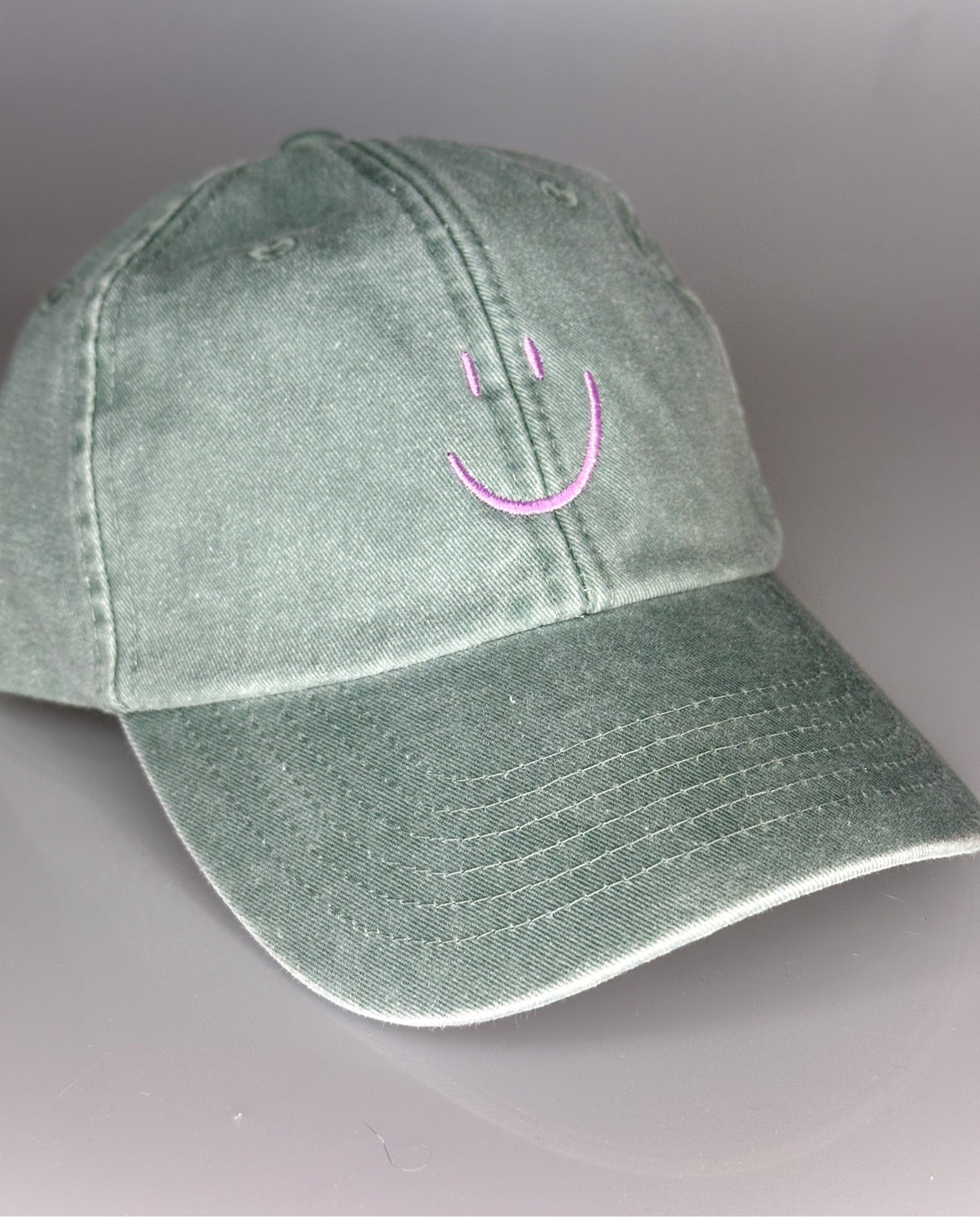 Vintage Cap smiley sage green